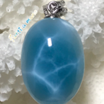 送料無料　♡幸せを呼び込みます♡極品海の雫　　濃いカリビアンブルー　ラリマーペンダントトップ　ネックレス　シンプル　ユニセックス