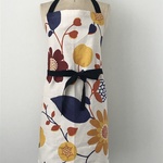 beige×ネイビーの花柄エプロン
