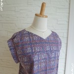 SALE リバティ　ふんわりお袖のブラウス　コバイン　Ｌ