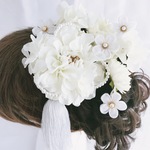 ❁ ❀つまみ細工❀ヘッドドレス ❁白(ホワイト)❁結婚式 和装 髪飾り ウェディング