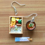タルタルえびフライ弁当とお味噌汁のピアス