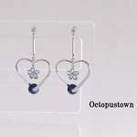 最高の幸せをもたらす ラピスラズリとプルメリアのハート型ハワイアンピアス（シルバーカラー）