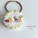 春のお散歩Ⅱ〜刺繍ヘアゴム〜