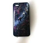 宇宙を泳ぐシャチのiPhoneケース[５・５S用]