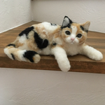 おすましミケ  羊毛フェルト 三毛猫