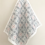 刺し子の布巾（枡刺し／紺×水色×ピンク）