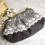 アンティークチュールレース＆パープルリネンがま口バッグリーフ