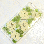 涼しげで癒される押し花のiPhoneスマホケース