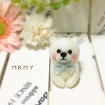 羊毛のシロクマブローチ♡