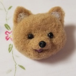 羊毛フェルト☆ニコニコわんこ☆ブローチ