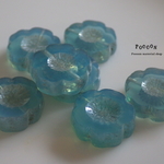  iceberg blue * flower テーブルカット チェコビーズ 5個