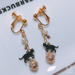 【再販】玉乗り猫のイヤリング