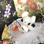 白狐様の木ノ実提灯フィギュア♪