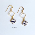 stripeホワイト&ブルーのピアス・イヤリング
