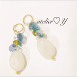 珊瑚ブルー×ミルキーホワイト ピアス/イヤリング