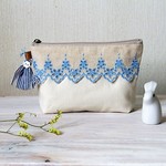 hana...様専用ページ＊刺繍レース+帆布＊ポーチ＊パスポートサイズ＊タッセル＊ポケット付き