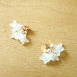 秋冬新作！スクエアービジューと雪月花のピアス