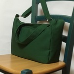 グリーンの2wayバッグ