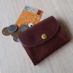 カードポケット付　革の小銭入れ　ダークブラウン