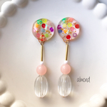 キラキラカラフルヴィンテージ風ピアス