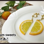 ハーフレモンのイヤリング