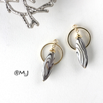 zebra×whiteshellのピアス・イヤリング