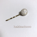小花の刺繍ヘアピン（白）