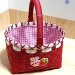 真っ赤なお買い物カゴ(うさぎ♥)