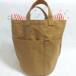 円柱バッグＬ〈手〉　帆布　ツチ×アカシマ