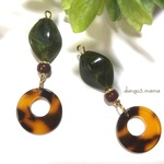 300円☆オーバル(ビリジアン)☆べっ甲(琥珀)のピアス/イヤリング