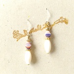 No.5119 送料込♥チェコビーズとシェルビーズのフックピアス