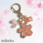 【送料無料】桜とモルガナイトのキーホルダー