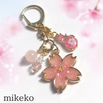 【送料無料】桜とモルガナイトのキーホルダー