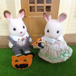 シルバニアペア子供服ハロウィンの準備