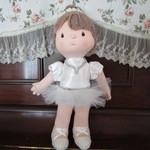 白いチュチュのバレリーナ