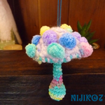 胞子が甘そう？お菓子みたいな編みきのこ（ポップ）