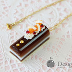 チョコレートケーキのネックレス