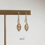 ≪14kgf≫vintage swarovski ライトコロラドトパーズ フックピアス
