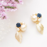 秋色コットンパールとリーフ♡　ゆれるピアス/イヤリング