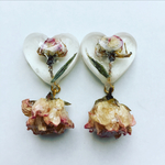 押し花レジンハートアンティークローズ イヤリングorピアス