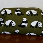 のっそりパンダ🐼柄 ワイヤーポーチ