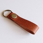 【数量限定6本】色が選べるハートチャーム付きレザーキーホルダー【刻印・送料無料】