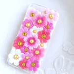 お花のスマホケース♡秋桜