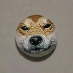 刺繍まるブローチ　犬　柴犬02