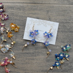 特集掲載：天然石と9色彩『実りウエーブブーケ星屑flowerピアス/イヤリング』▷水彩アクセサリー