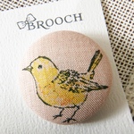 BROOCH 黄色のコトリ PINK