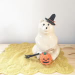 しろくま貯金箱のハロウィン飾り