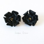 受注制作*フラワー レザー ピアス-black