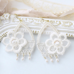 可憐なレースの刺繍フープイヤリング（ピアス）受注販売