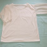 ☆値下げしました☆そでレース　白ニットのプルオーバー